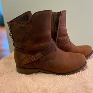 Cute and comfy boots.